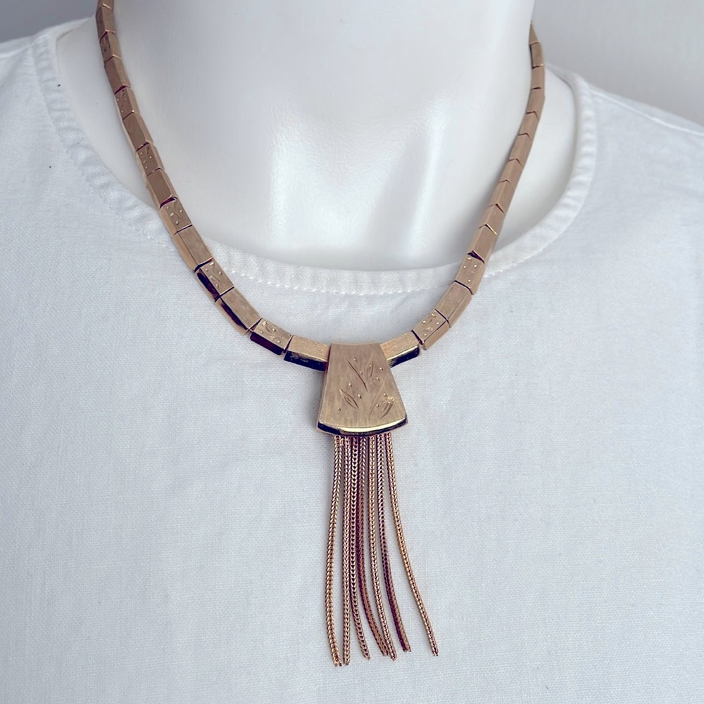 Vintage victorian ncklace gold tone